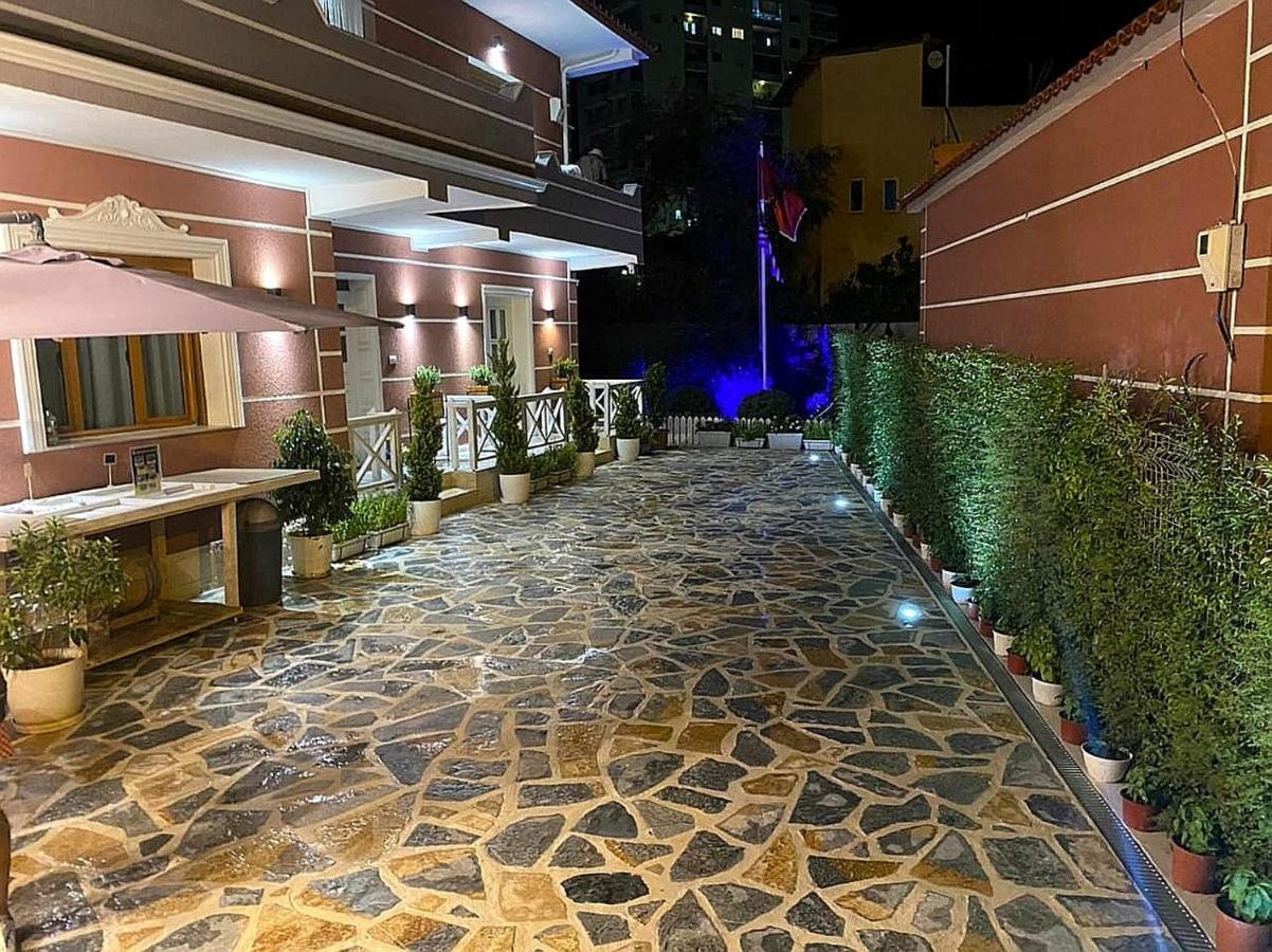 Апартаменты Vila Shehaj Luxury Влёра Экстерьер фото